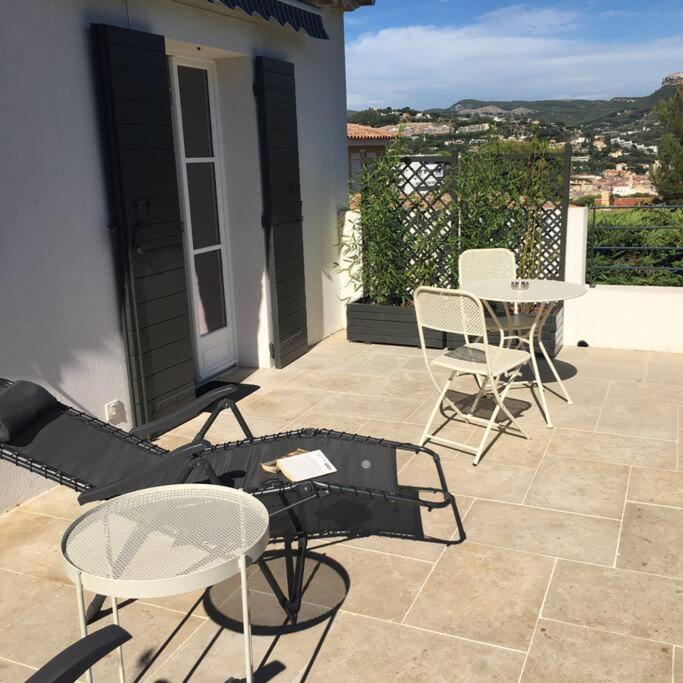 Cassis Calanques, 2 Pieces Grande Terrasse Vue Mer Kültér fotó
